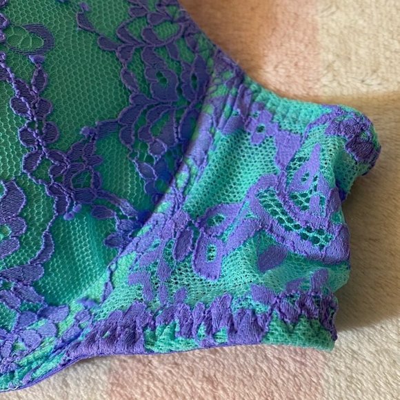 VS Seafoam Very Sexy Eyelash Lace Push Up Bra - Picture 4 of 8
